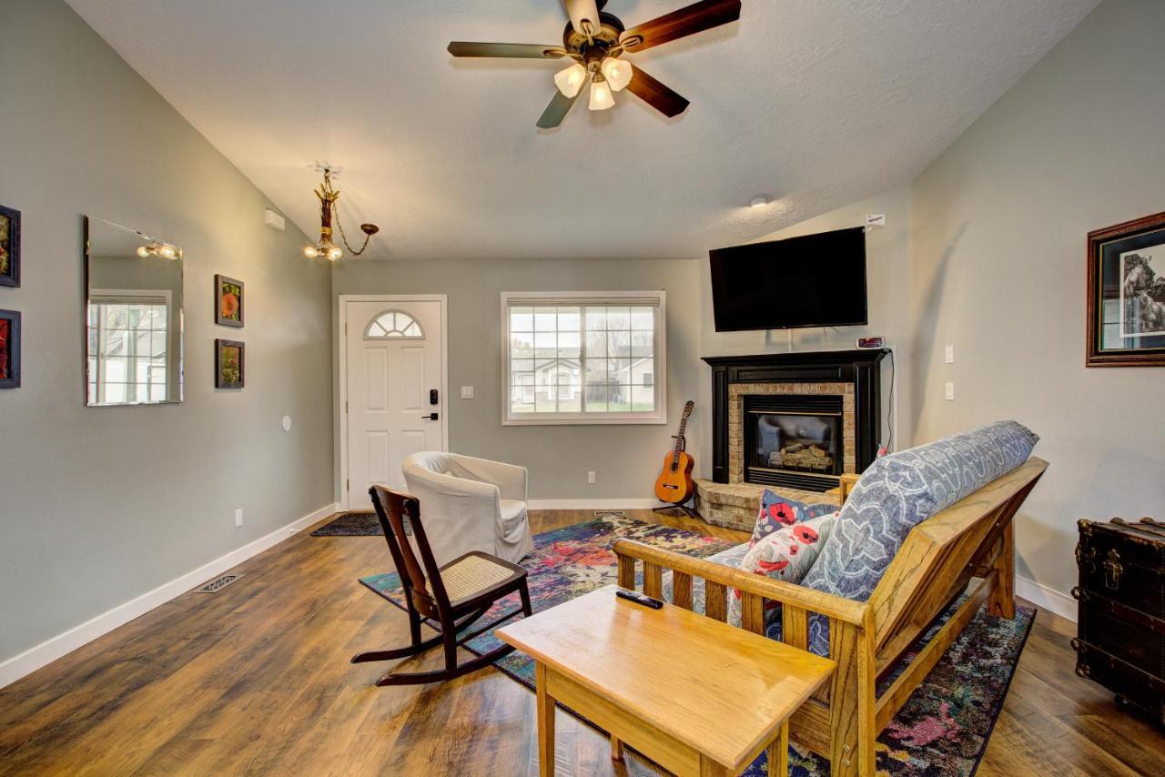 Hello Dolly! 3 Beds, 2 Bath, 2 Tv'S, Fireplace, Quiet Neighborhood In Star, Id Minutes From Walking Trails And River Views Eagle Buitenkant foto