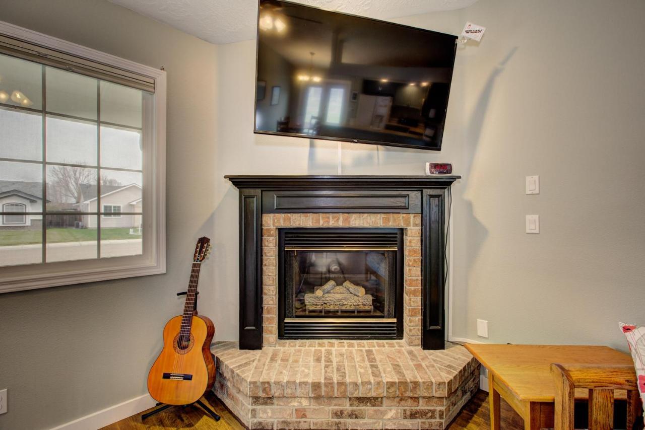Hello Dolly! 3 Beds, 2 Bath, 2 Tv'S, Fireplace, Quiet Neighborhood In Star, Id Minutes From Walking Trails And River Views Eagle Buitenkant foto
